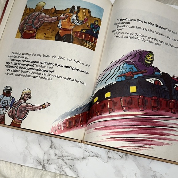 Vintage 1985 Masters of the Universe He-man smells trouble hardback book - Picture 8 of 10